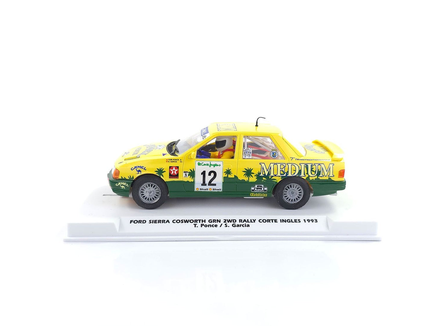 Fly | Ford Sierra Sapphire RS Cosworth | 12 Medium | E2118 | 1/32 Slot Car