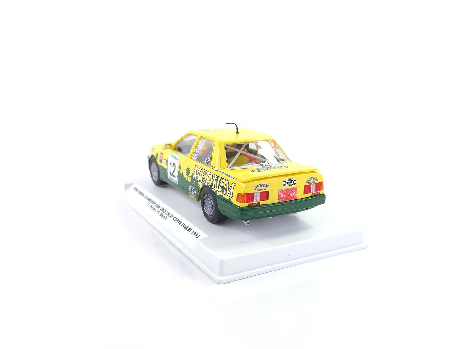 Fly | Ford Sierra Sapphire RS Cosworth | 12 Medium | E2118 | 1/32 Slot Car