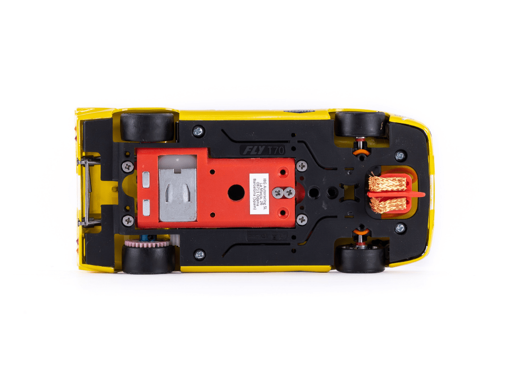 Fly | Lola T70 Mk IIIB | Yellow | EVO3 Racing | R2007R1 | 1/32 Slot Car