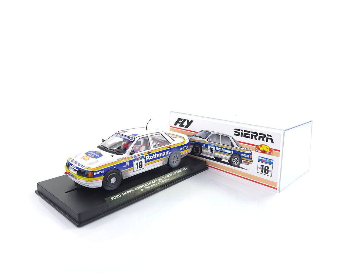 Fly | Ford Sierra RS Cosworth 4x4 | #16 Rothmans Rally | Dirt Effect | A2117AR | 1/32 Slot Car