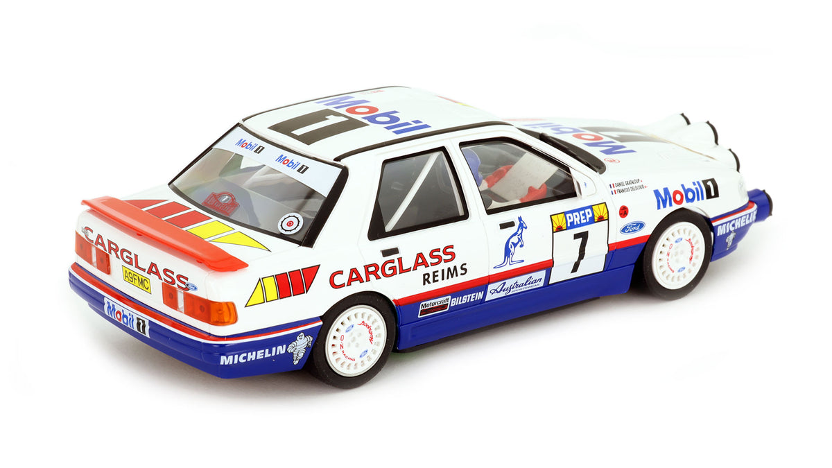 Avant Slot | Ford Sierra RS Cosworth 4x4 | #7 Mobil1 | 52501 | 1/32 Scale Slot Car