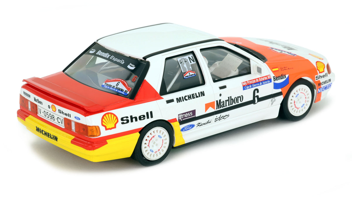 Avant Slot | Ford Sierra Sapphire RS Cosworth | #6 Marlboro Rally Team | 52502 | 1/32 Scale Slot Car