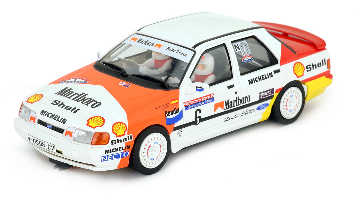 Avant Slot | Ford Sierra Sapphire RS Cosworth | #6 Marlboro Rally Team | 52502 | 1/32 Scale Slot Car