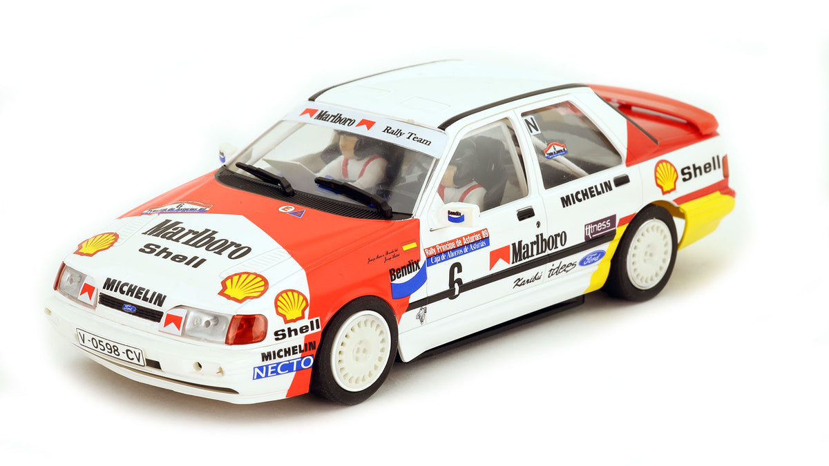 Avant Slot | Ford Sierra Sapphire RS Cosworth | #6 Marlboro Rally Team | 52502 | 1/32 Scale Slot Car
