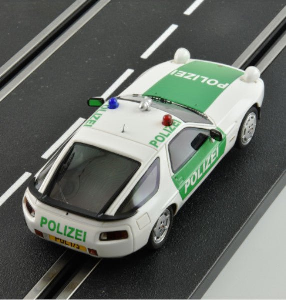 Le Mans Miniatures | Porsche 928 | Polizei | 132105/POL