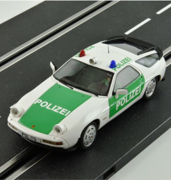 Le Mans Miniatures | Porsche 928 | Polizei | 132105/POL