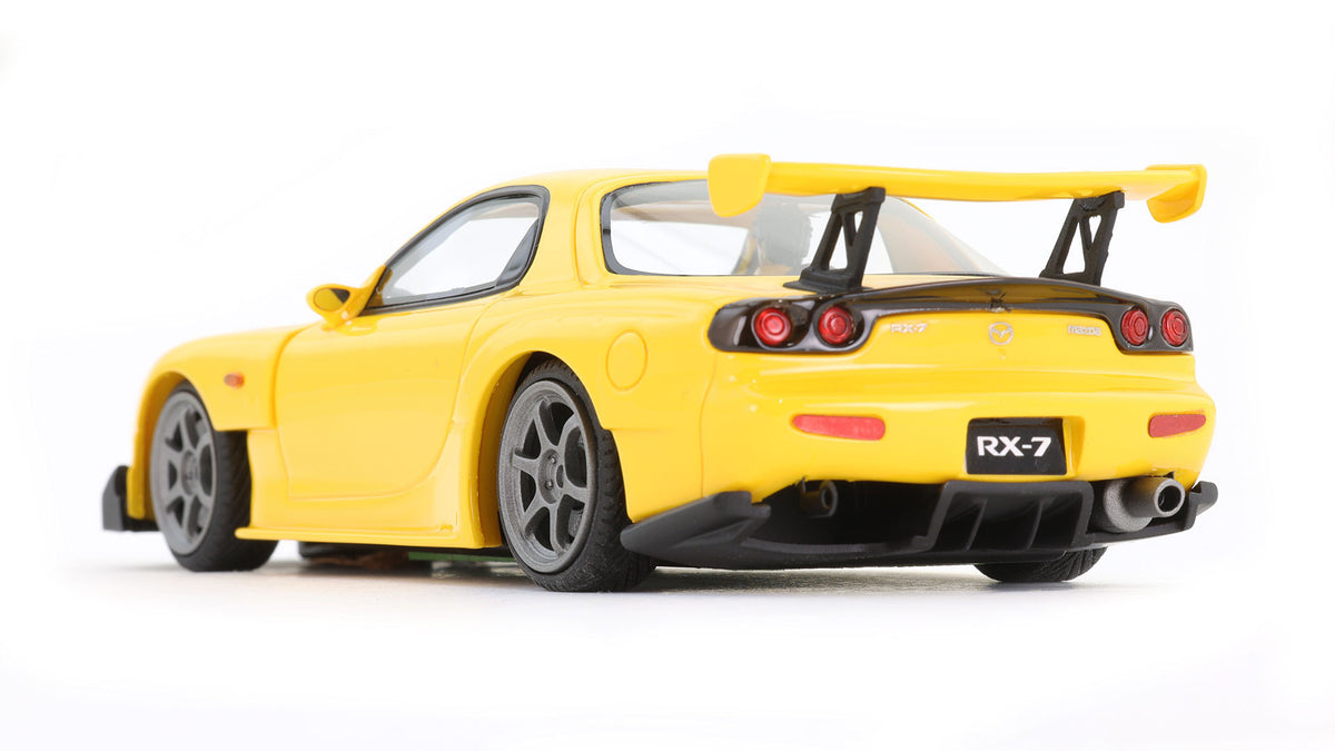 Avant Slot | Mazda RX-7 RE Amemiya (FD) | Yellow | Ranz Collection | JDM01a | 1/32 Scale Slot Car