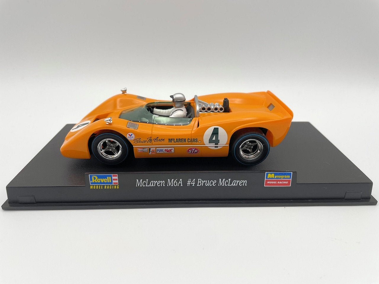 Monogram - McLaren M6A - #4 Bruce McLaren - Can - Am 1967 - Limited Edition - 85 - 4837