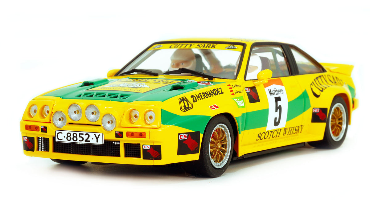 Avant Slot | Opel Manta 400 | #5 Escudería La Coruña | 51511 | 1/32 Scale Slot Car