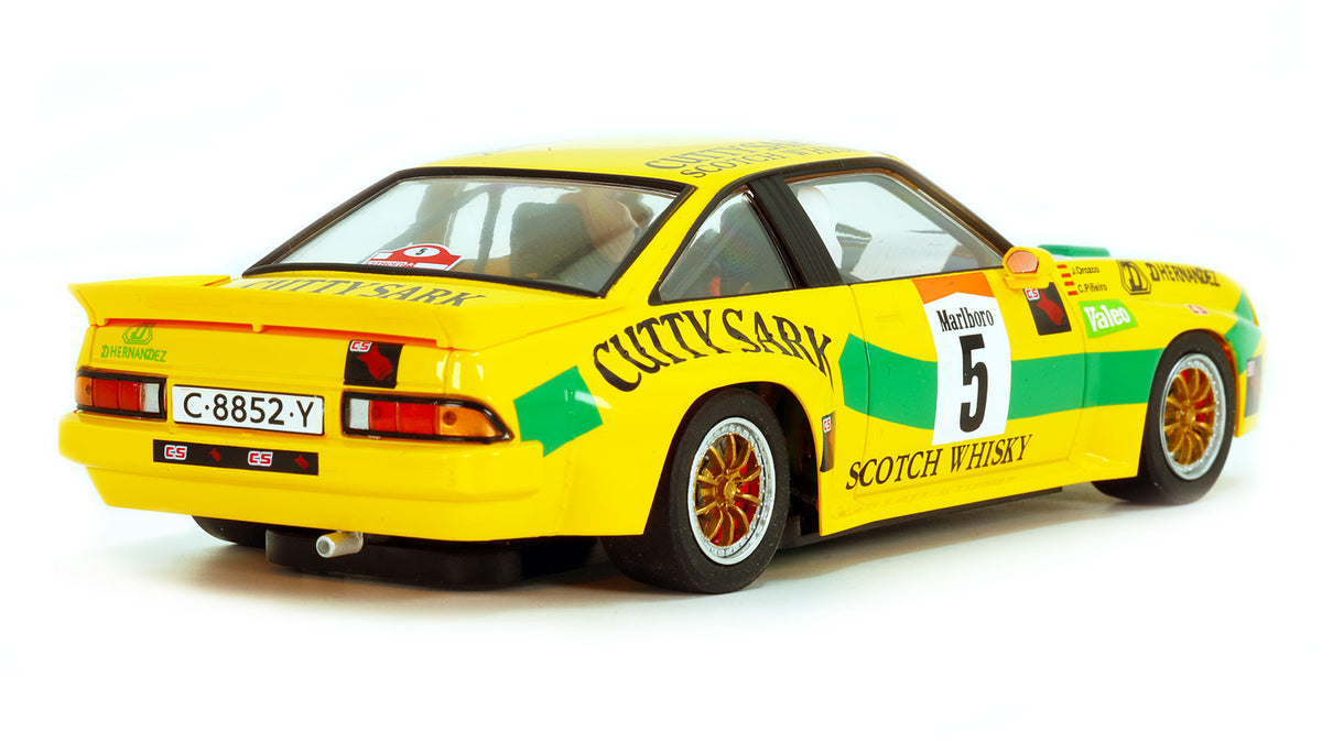 Avant Slot | Opel Manta 400 | #5 Escudería La Coruña | 51511 | 1/32 Scale Slot Car