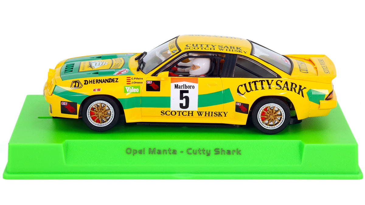 Avant Slot | Opel Manta 400 | #5 Escudería La Coruña | 51511 | 1/32 Scale Slot Car