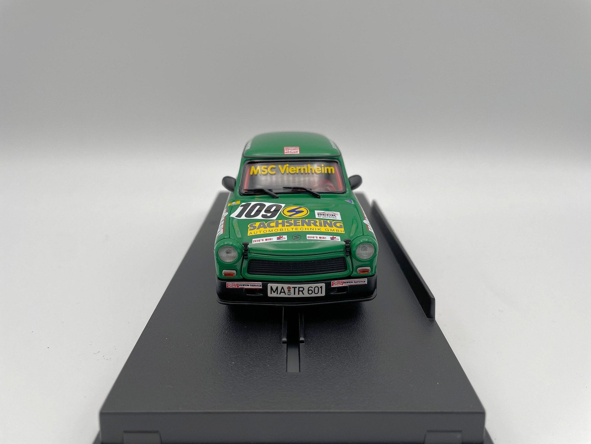 Revell - Trabant 601 - #109 Sachsenring - Trabant Lada Racing Cup 1994 - 08311