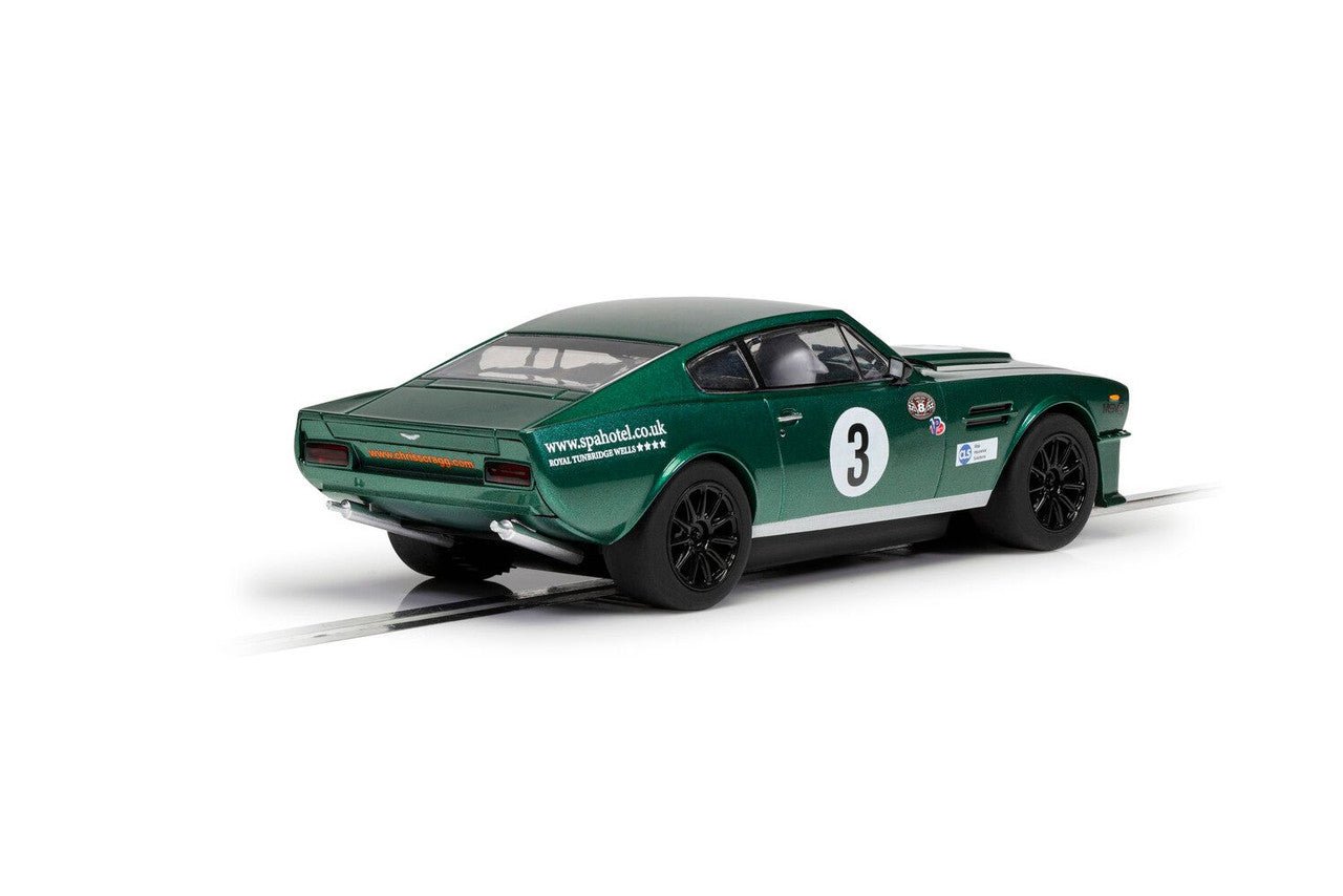 Scalextric | Aston Martin V8 | 3 Chris Scragg Racing - GT Heritage 2009 | C4256