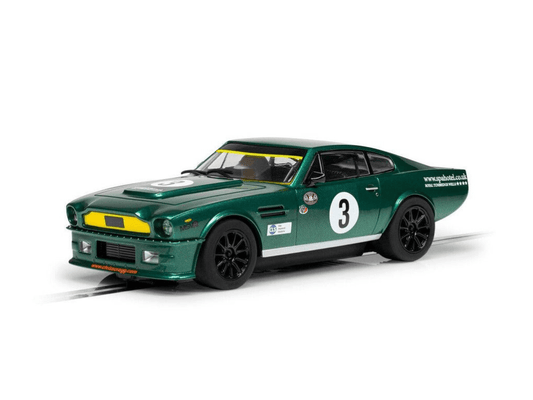 Scalextric | Aston Martin V8 | 3 Chris Scragg Racing - GT Heritage 2009 | C4256