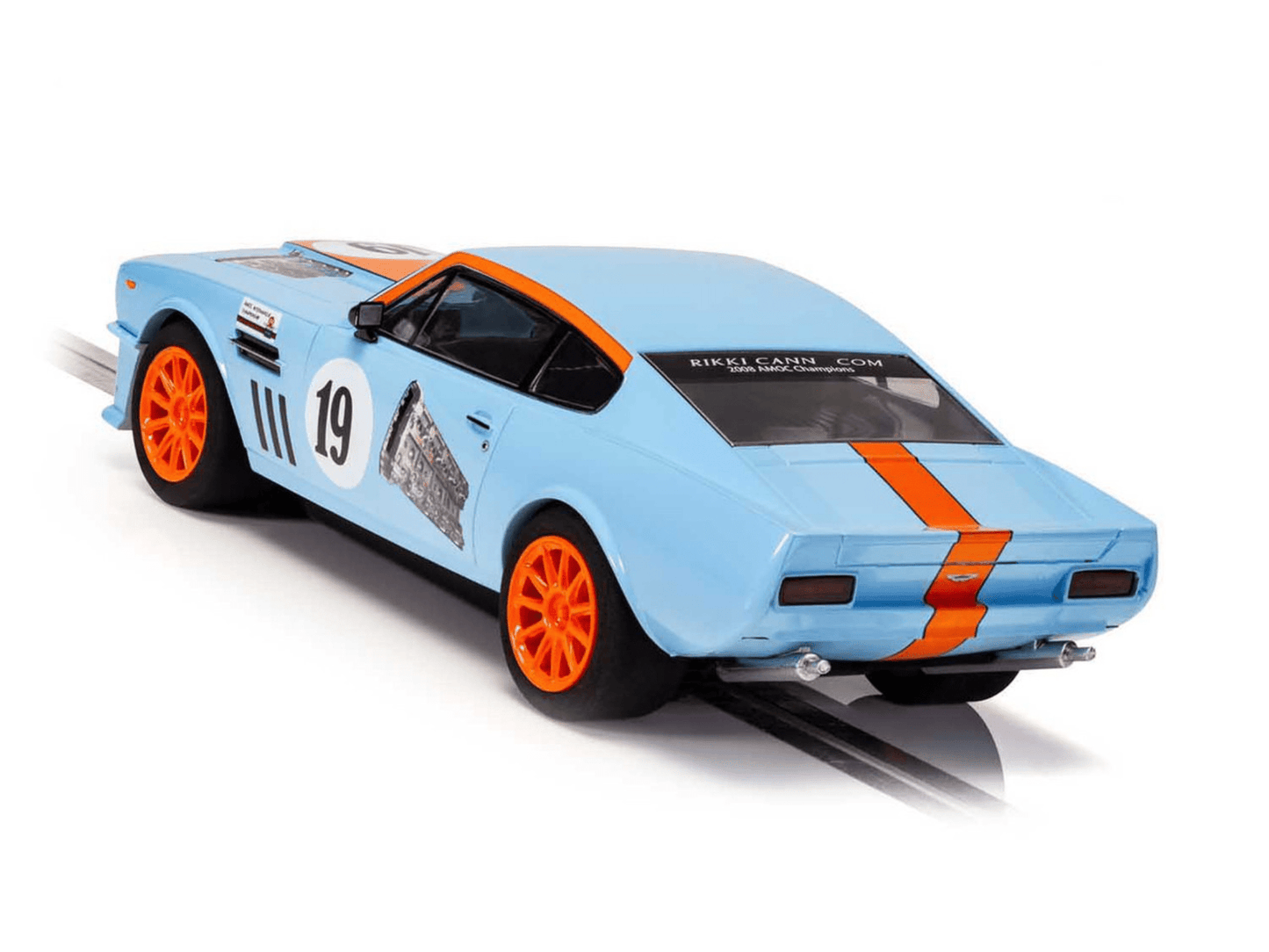 Scalextric | Aston Martin V8 Vantage | 19 Gulf - GT Heritage | C4209