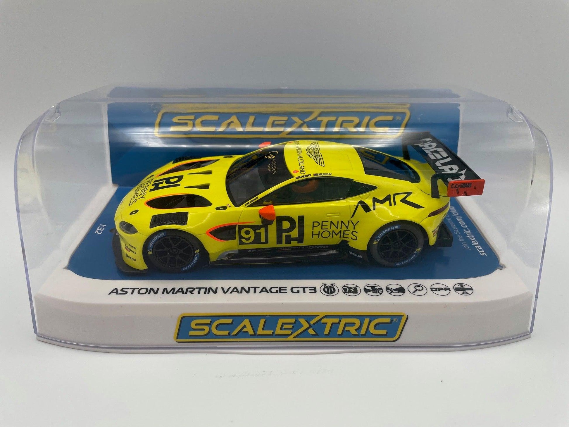 Scalextric - Aston Martin Vantage GT3 - #91 Penny Homes - New Zealand 2022 - C4446