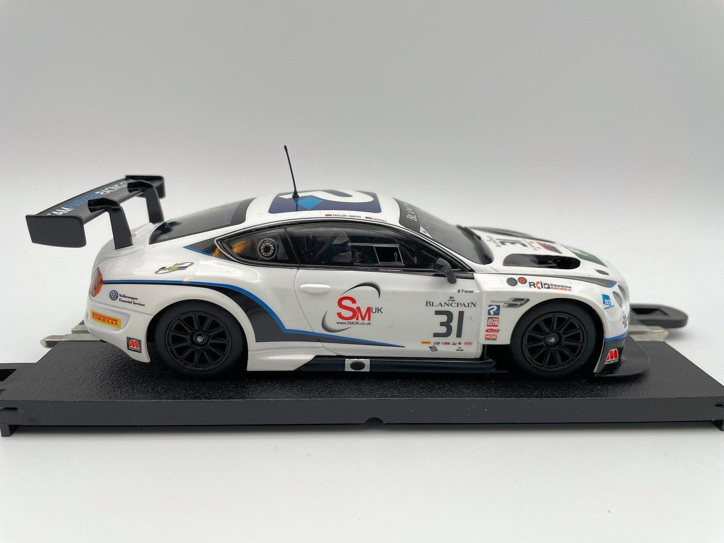 Scalextric - Bentley Continental GT3 - #31 Parker Racing - 2018 - C4024