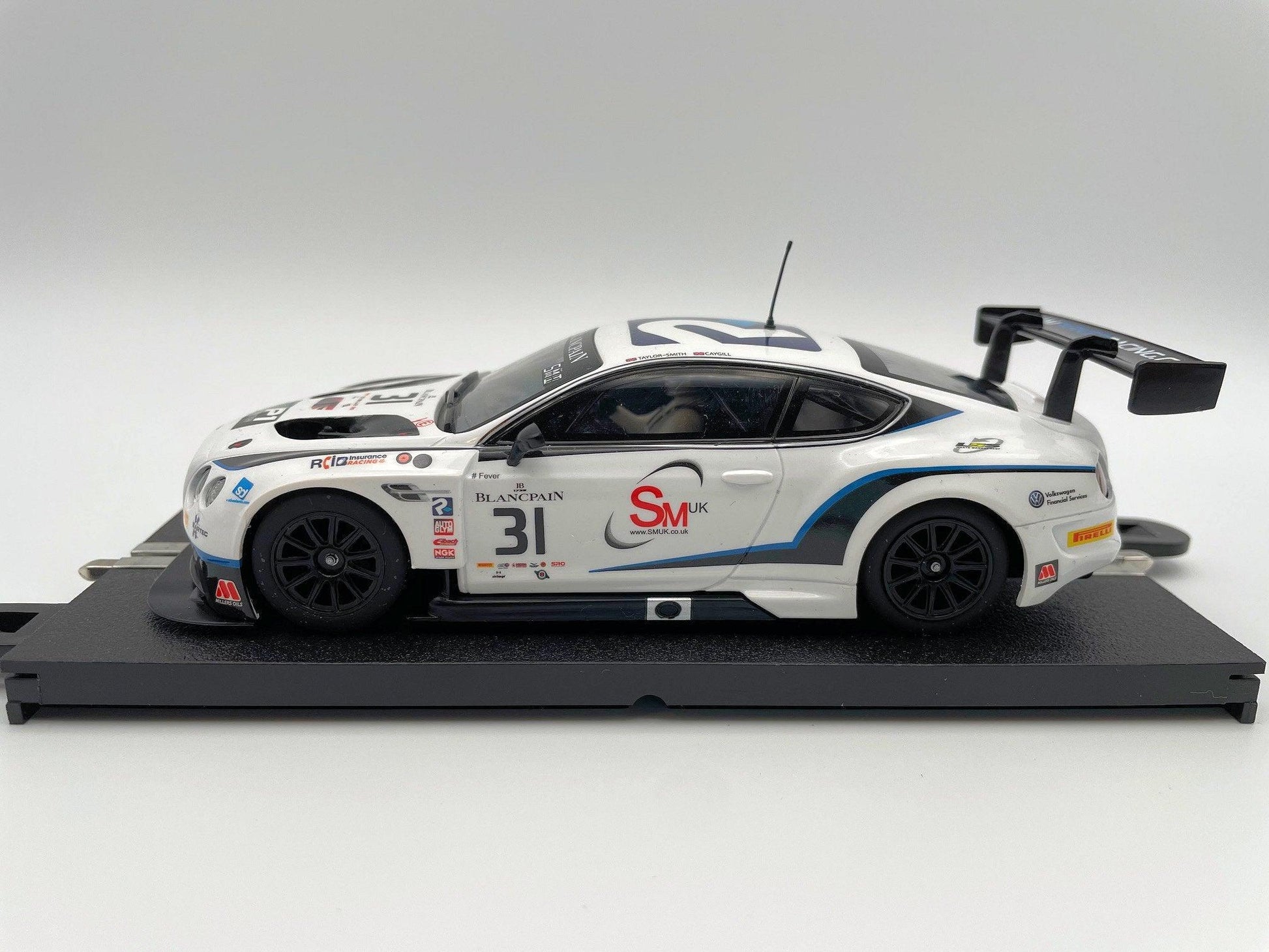 Scalextric - Bentley Continental GT3 - #31 Parker Racing - 2018 - C4024