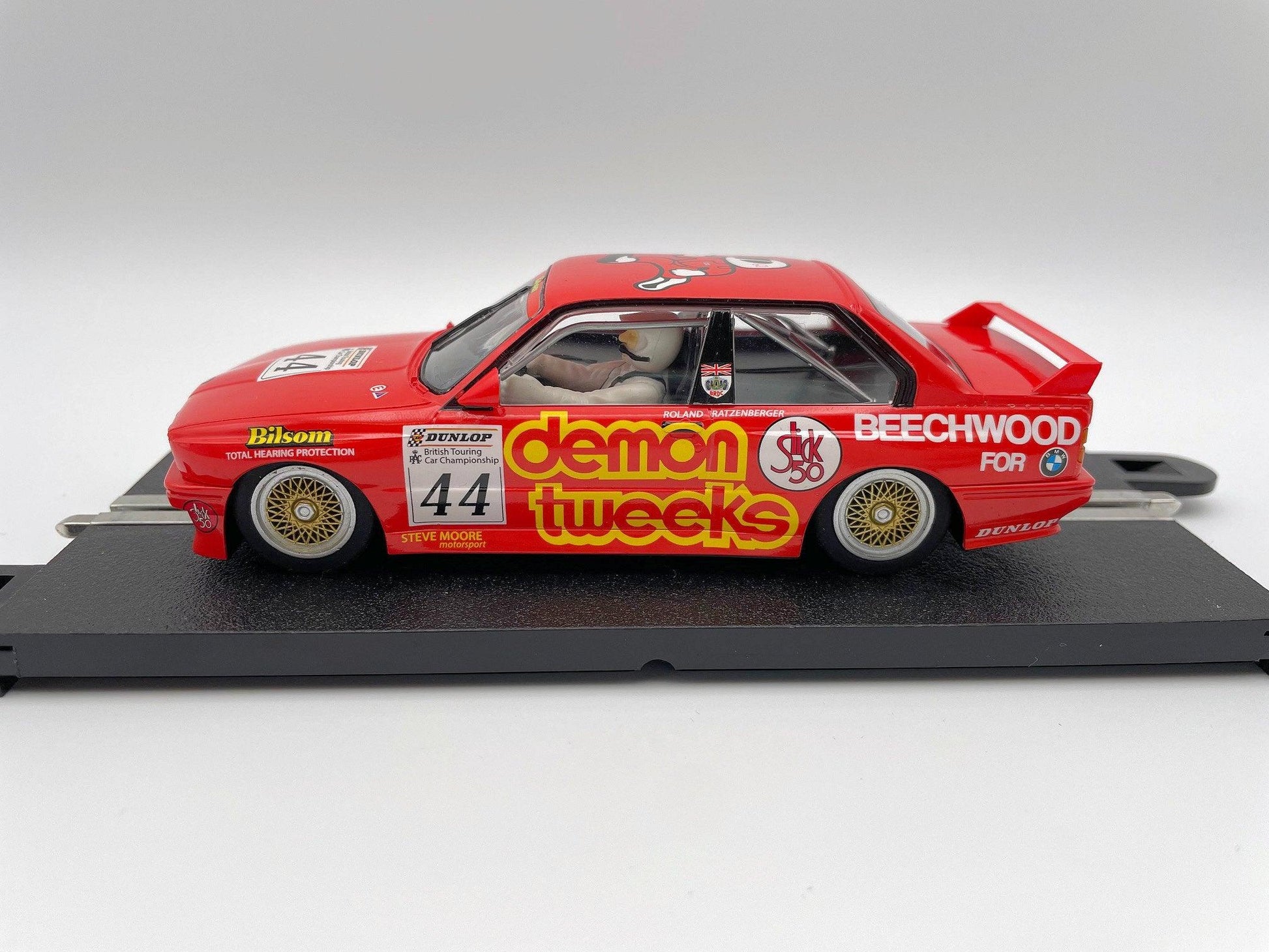 Scalextric - BMW M3 E30 - #44 Demon Tweeks - BTCC 1988 - C3739