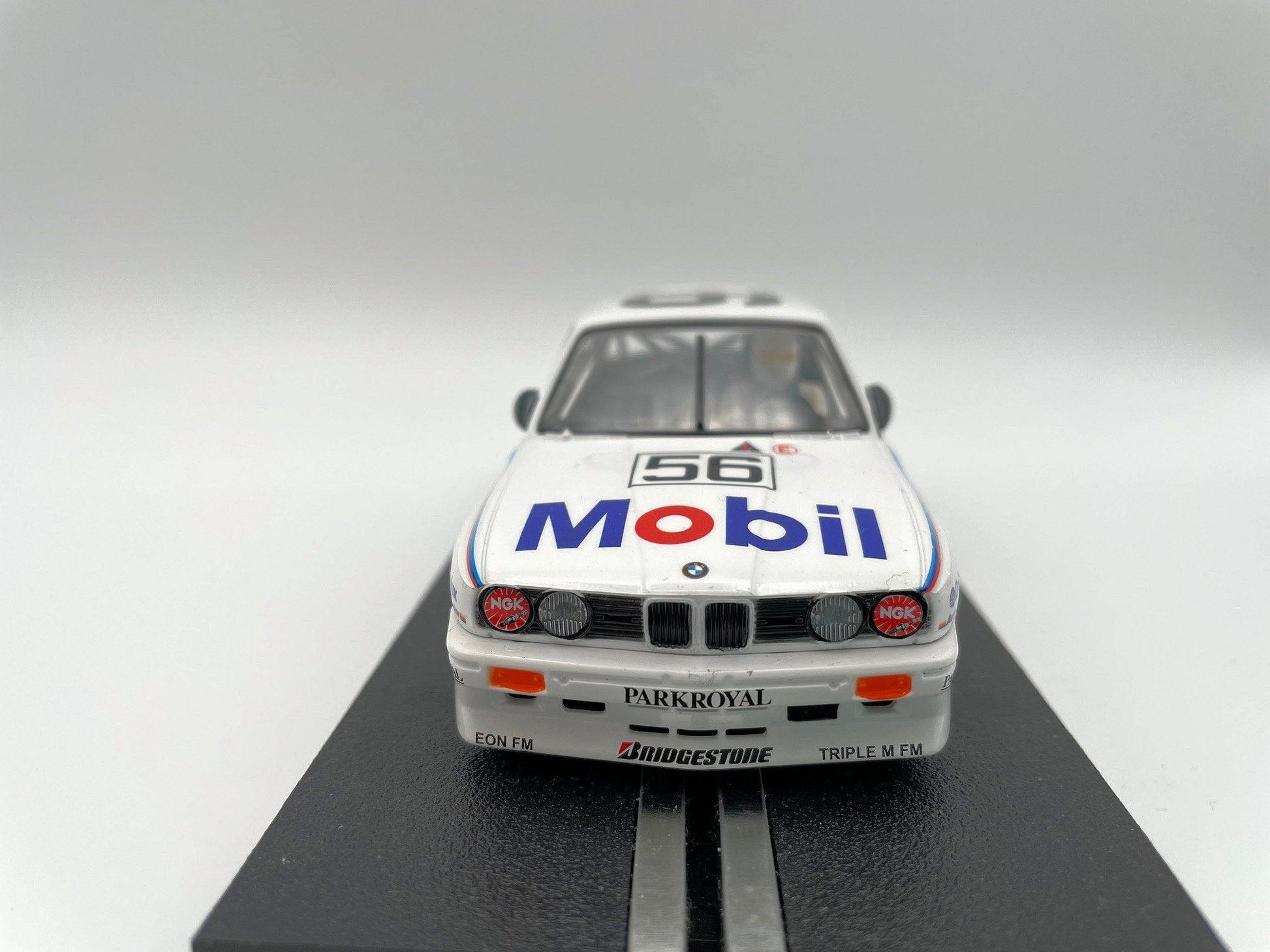 Scalextric - BMW M3 E30 - #56 Mobil - Bathurst 1000 1988 - C3929