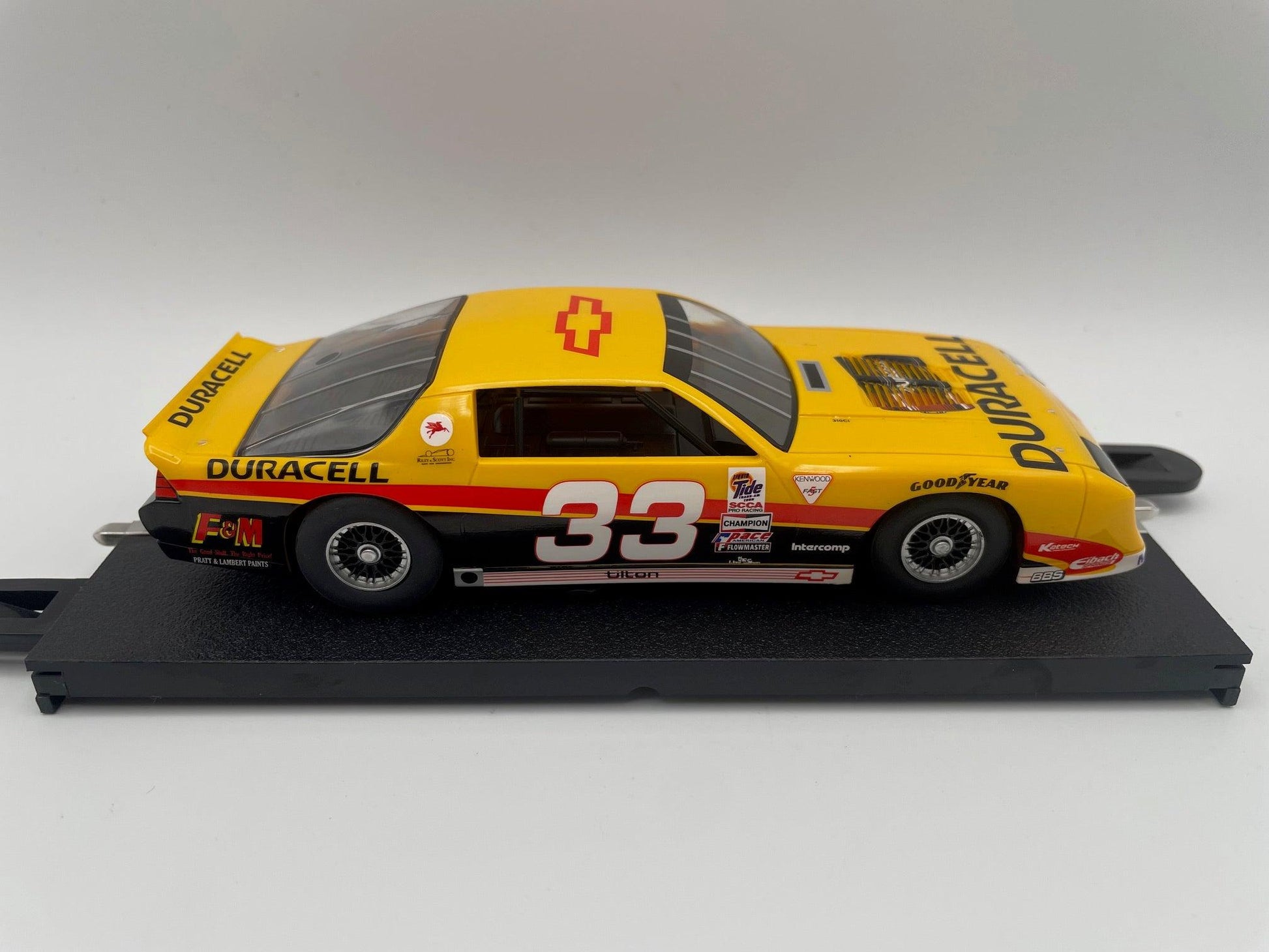 Scalextric - Chevrolet Camaro IROC - Z - #33 Duracell - Trans Am 1991 - C4220