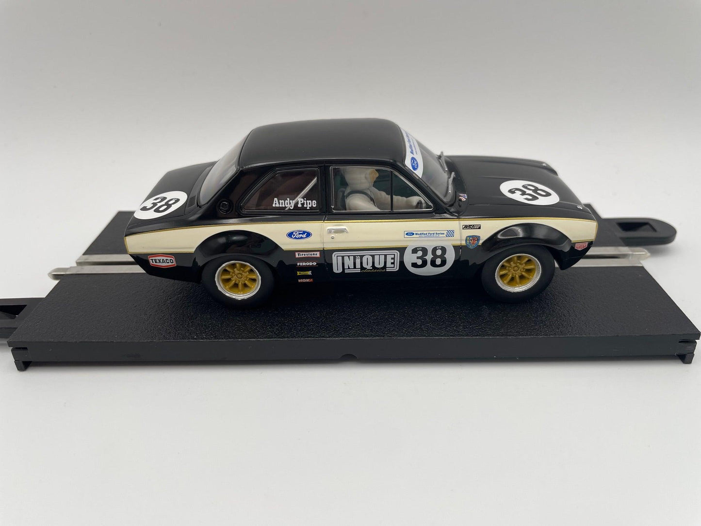 Scalextric - Ford Escort Mk. I - #38 Andy Pipe - Modified Ford Series 2020 - C4237 Unboxed