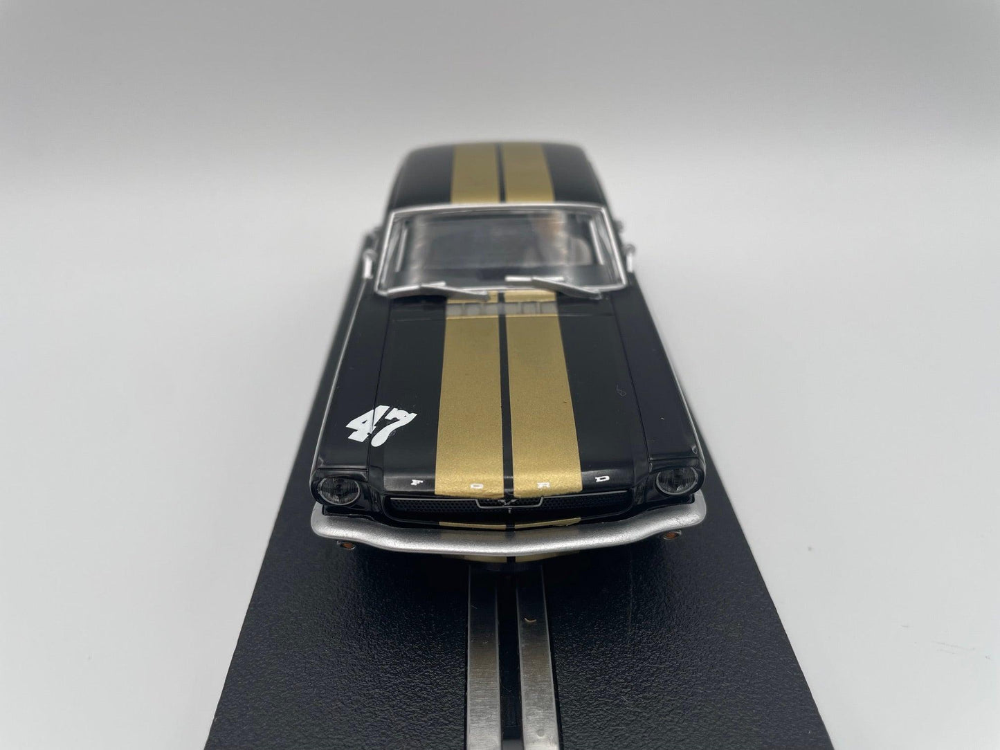 Scalextric - Ford Mustang - #47 - C4405