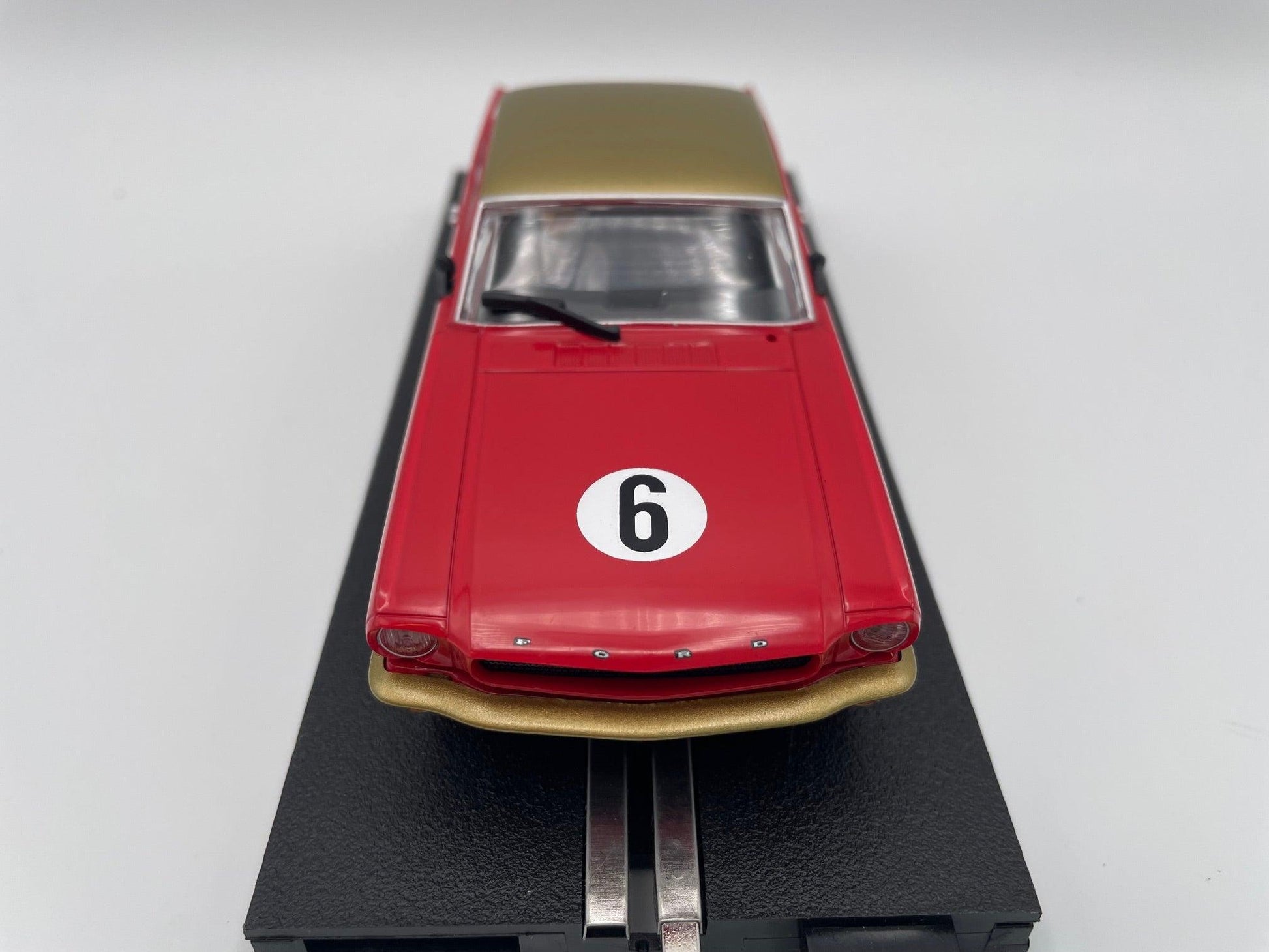 Scalextric - Ford Mustang - #6 Alan Mann Racing - C4339