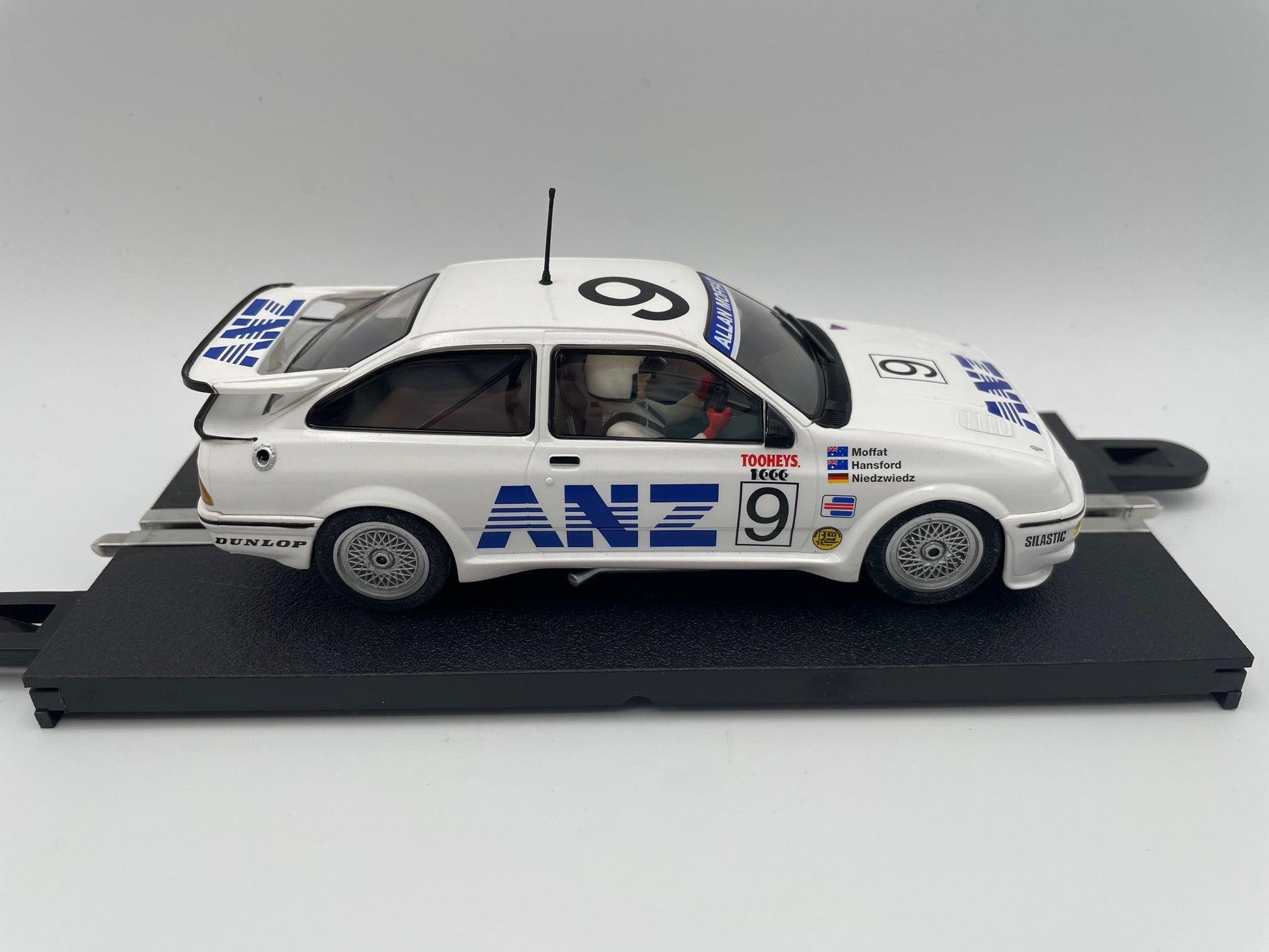 Scalextric - Ford Sierra Cosworth RS500 - #9 ANZ - Tooheys 1988 - C3910