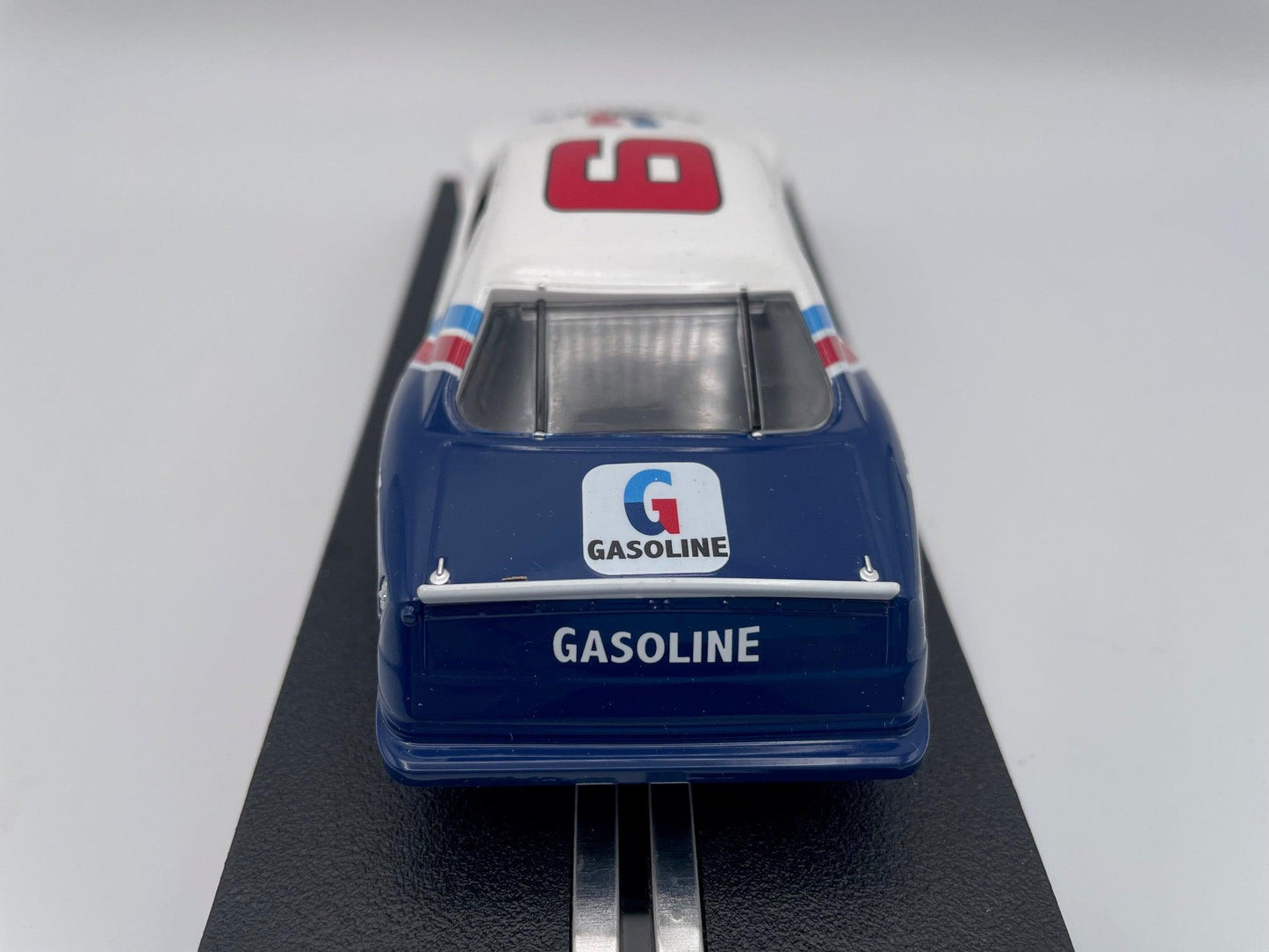 Scalextric - Ford Thunderbird - #9 Gasoline - NASCAR - C4035