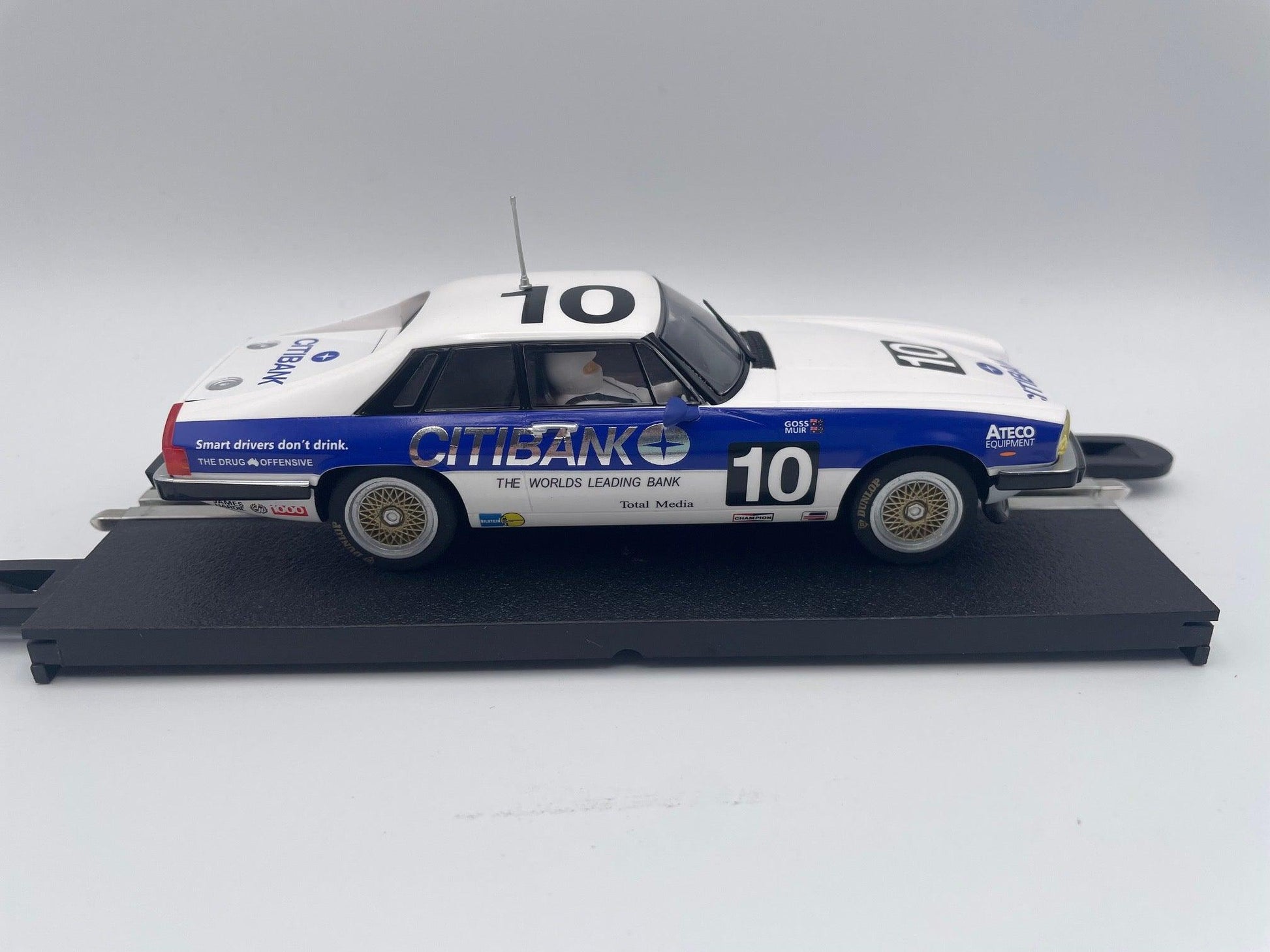 Scalextric - Jaguar XJ - S - #10 Citibank - Bathurst 1986 - C4400