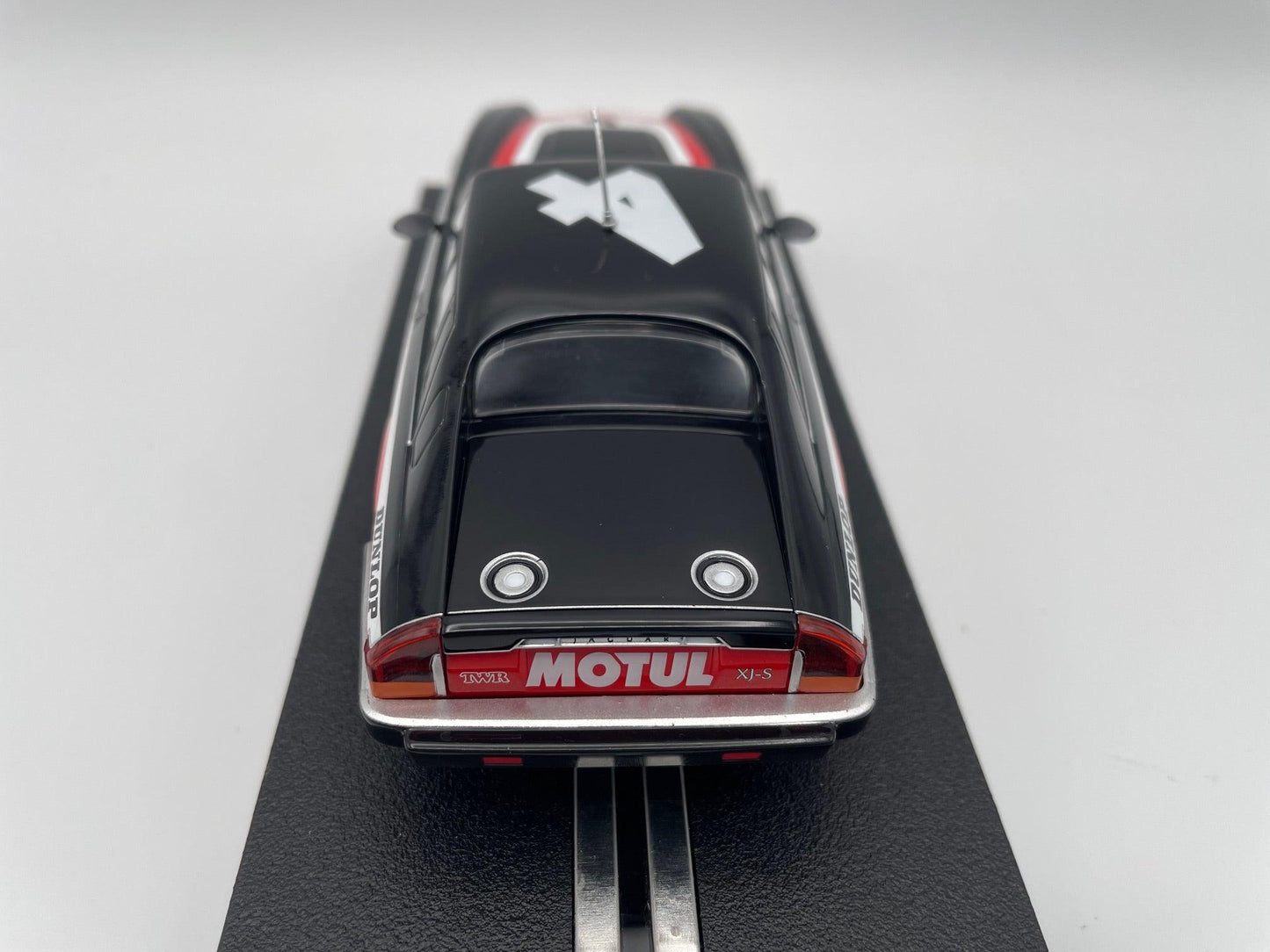 Scalextric - Jaguar XJ - S - #4 Motul - Spa 1982 - C4261