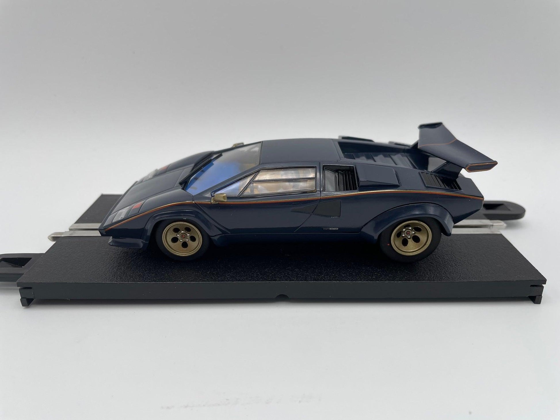 Scalextric - Lamborghini Countach - Blue & Gold - C4411