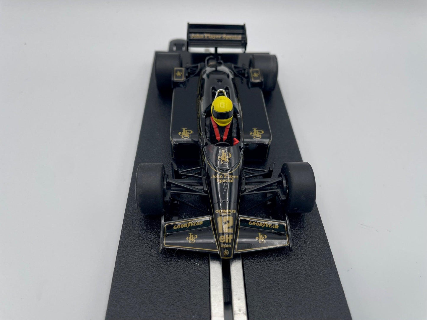 Scalextric - Lotus 97T - #12 Ayrton Senna - Formula 1 1985 - C4234