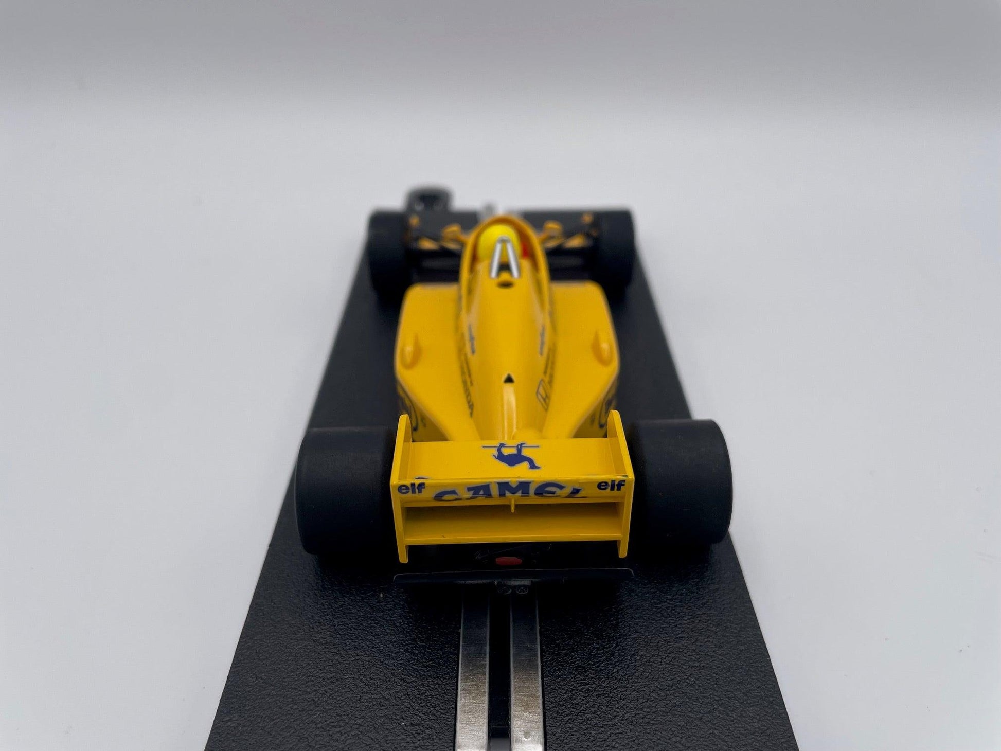 Scalextric - Lotus 99T - #12 Ayrton Senna - Formula 1 1987 - C4251