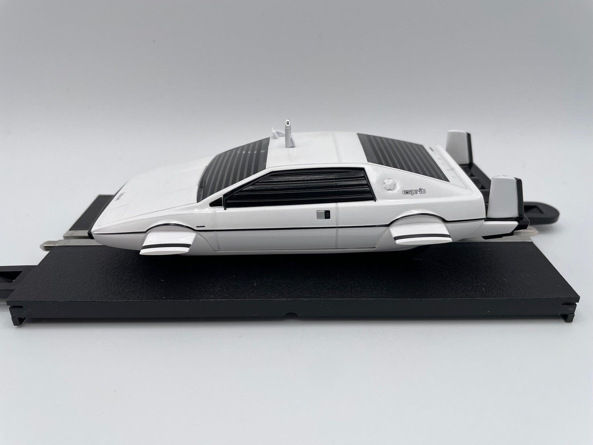 Scalextric - Lotus Esprit S1 - 'Wet Nellie' Submarine - The Spy Who Loved Me (1977) - James Bond 007 - C4359