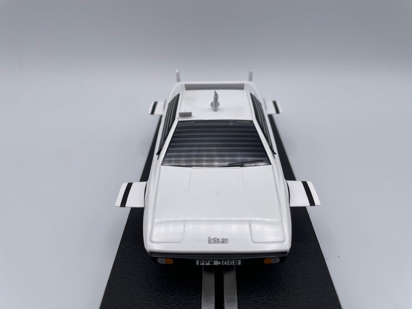 Scalextric - Lotus Esprit S1 - 'Wet Nellie' Submarine - The Spy Who Loved Me (1977) - James Bond 007 - C4359