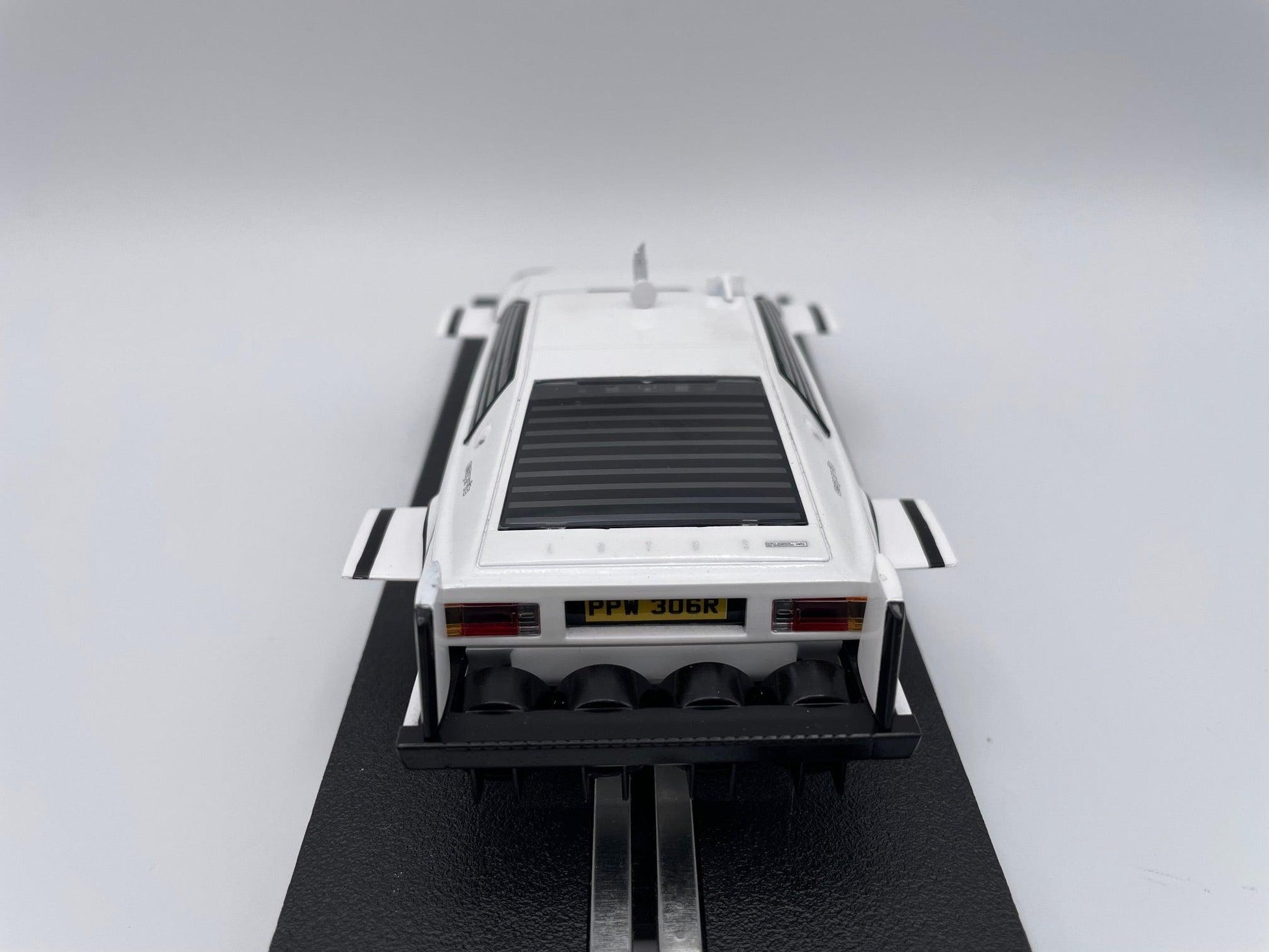 Scalextric - Lotus Esprit S1 - 'Wet Nellie' Submarine - The Spy Who Loved Me (1977) - James Bond 007 - C4359