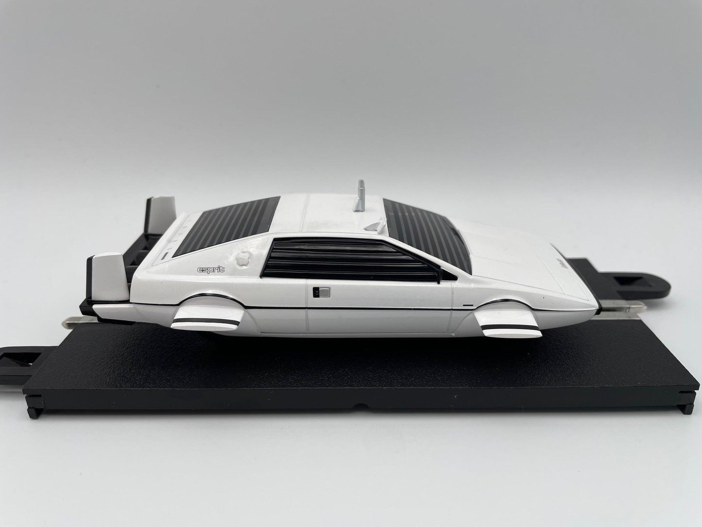 Scalextric - Lotus Esprit S1 - 'Wet Nellie' Submarine - The Spy Who Loved Me (1977) - James Bond 007 - C4359