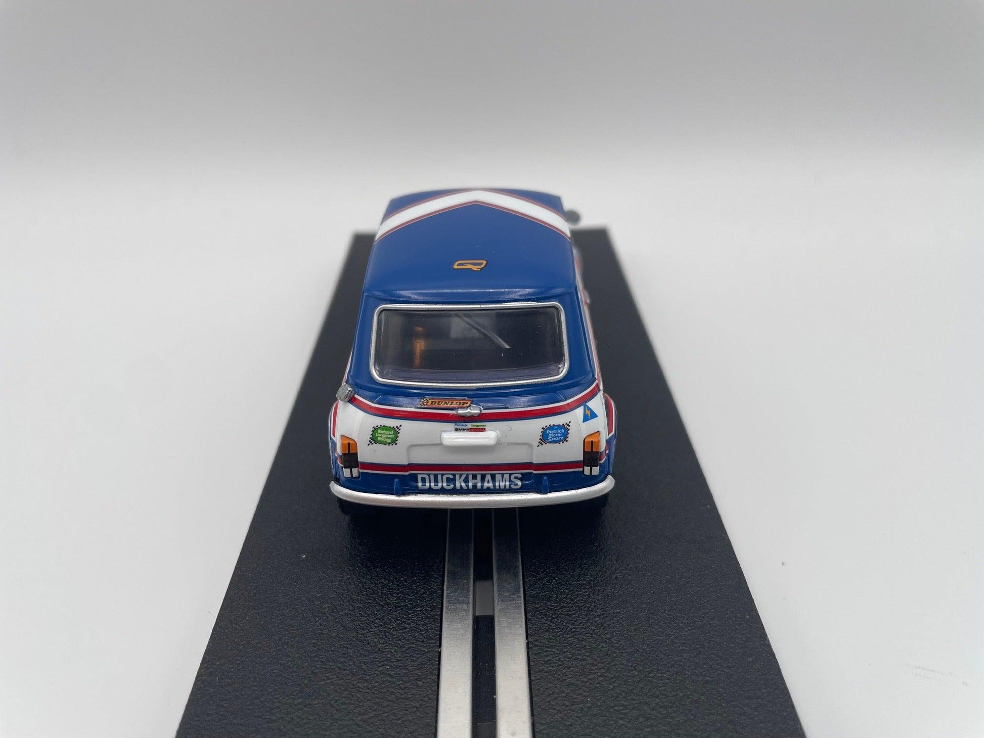 Scalextric - Mini 1275GT - #60 Duckhams - BSCC 1979 - C4337