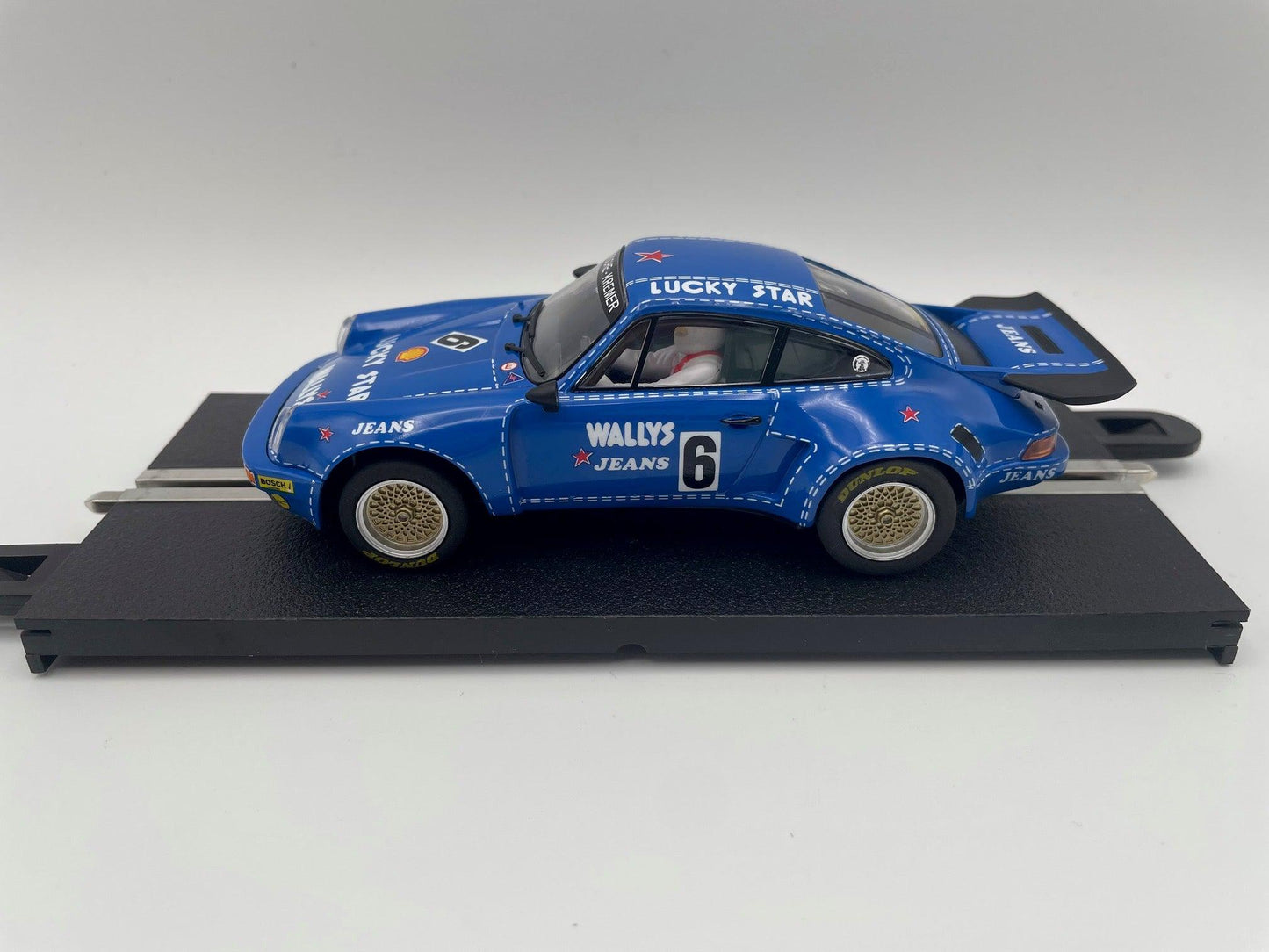 Scalextric - Porsche 911 Carrera RSR 3.0 - #6 Wallys Jeans - DRM 1970’s - C4398