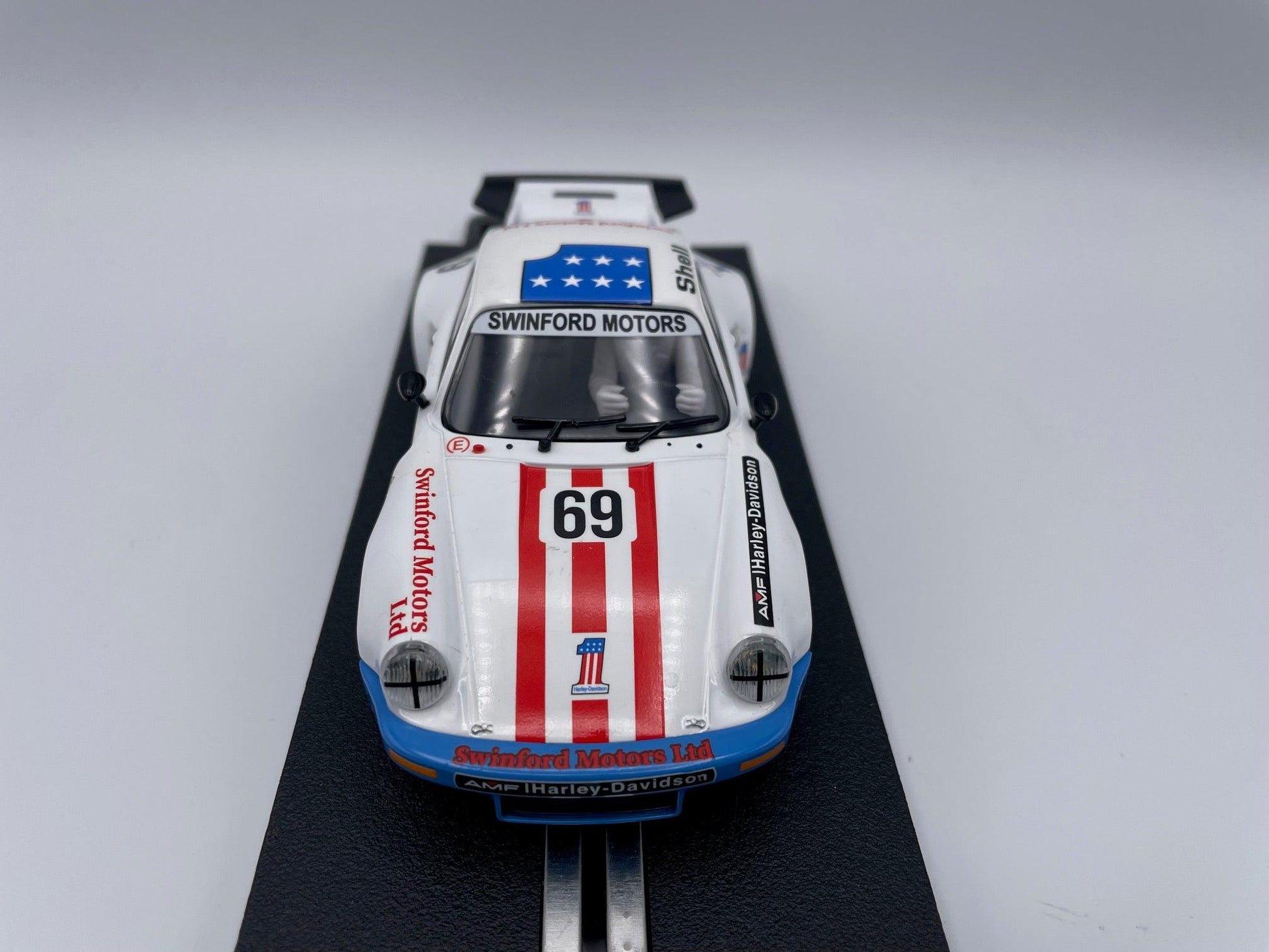 Scalextric - Porsche 911 Carrera RSR 3.0 - #69 Swinford Motors - Le Mans 1975 - C4351