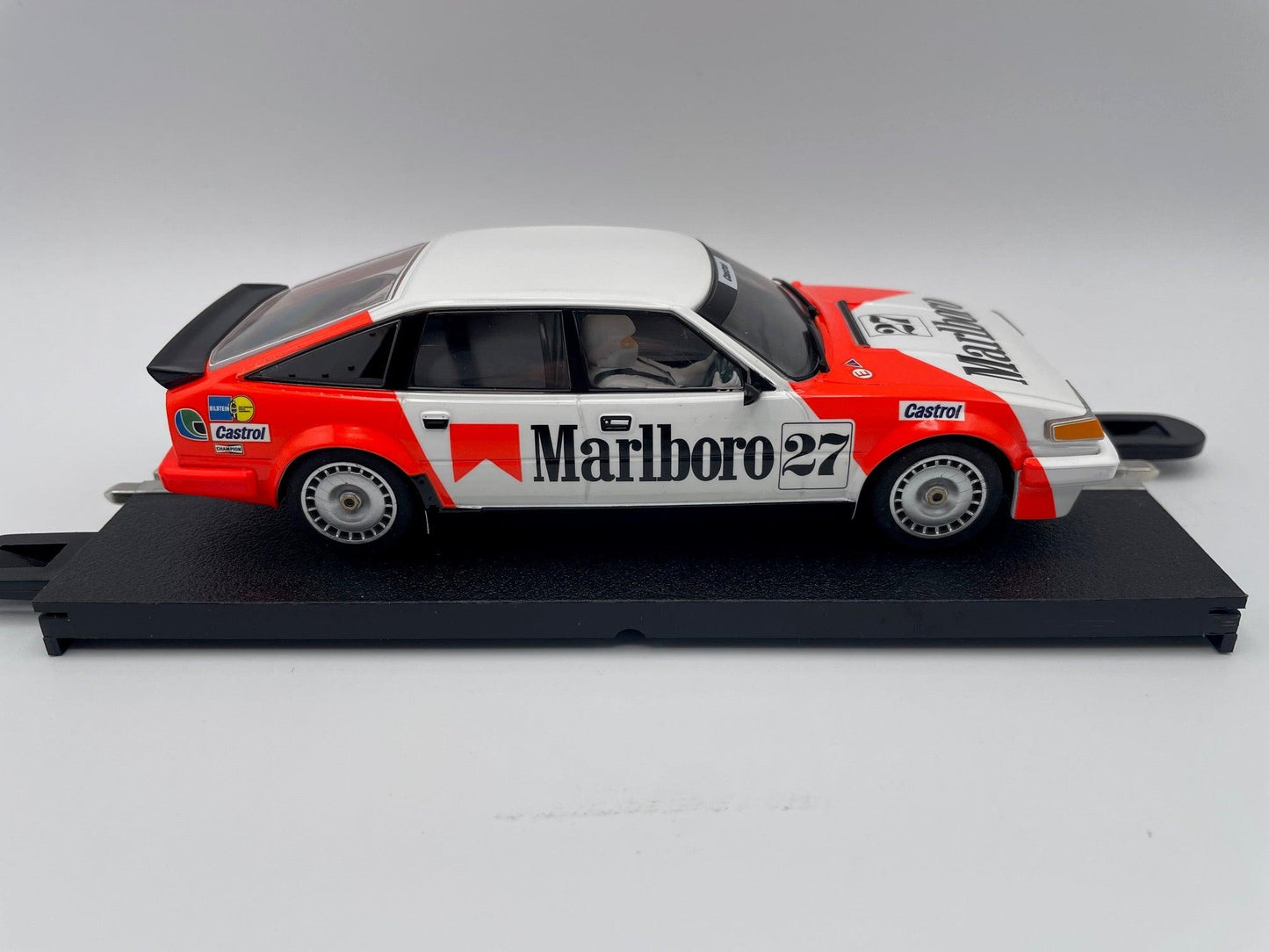 Scalextric - Rover SD1 - #27 Marlboro - French Supertouring 1985 - C4416