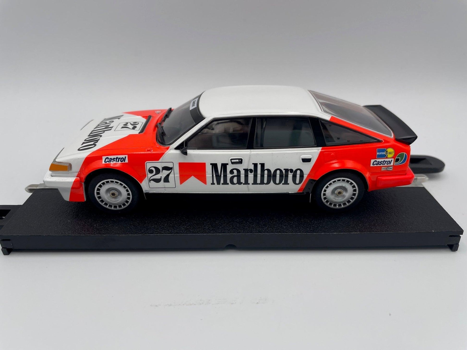 Scalextric - Rover SD1 - #27 Marlboro - French Supertouring 1985 - C4416