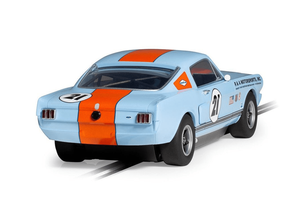 Scalextric | Shelby GT350 | 21 Gulf R & A Motorsports | C4570
