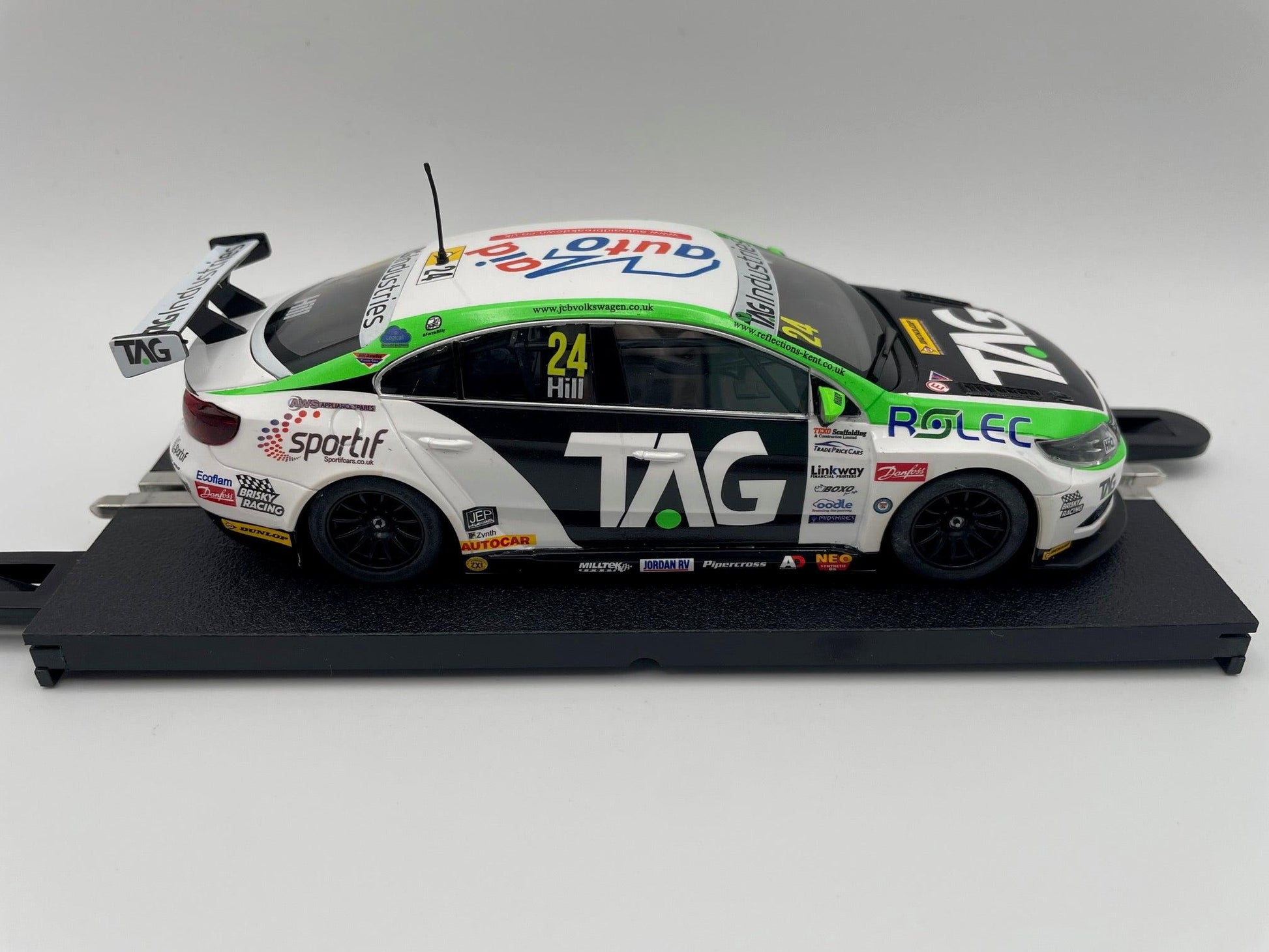 Scalextric - VW Passat CC - #24 TAG - BTCC 2017 - C3918