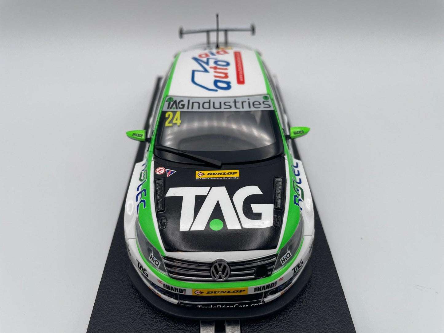 Scalextric - VW Passat CC - #24 TAG - BTCC 2017 - C3918