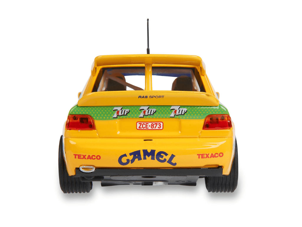 SCX Classic | Ford Escort RS Cosworth | 2 Camel 7UP | U10609 | 1/32 Slot Car