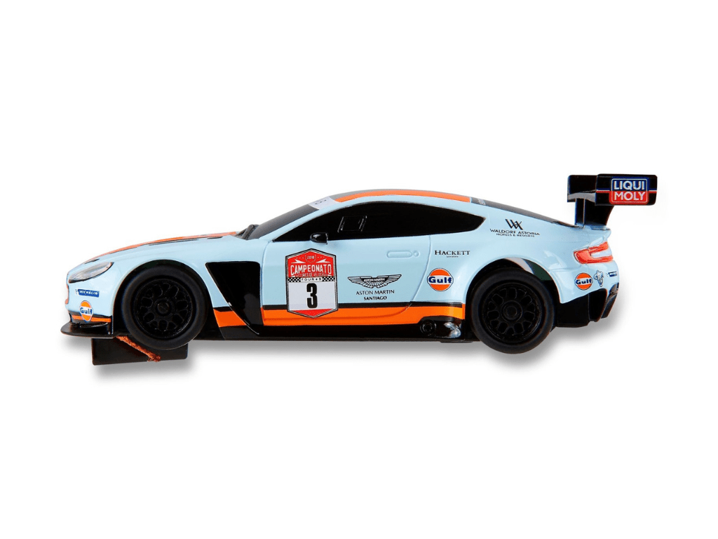 SCX Compact | Aston Martin V12 Vantage GT3 | 3 Gulf | C10418 | 1/43 Slot Car