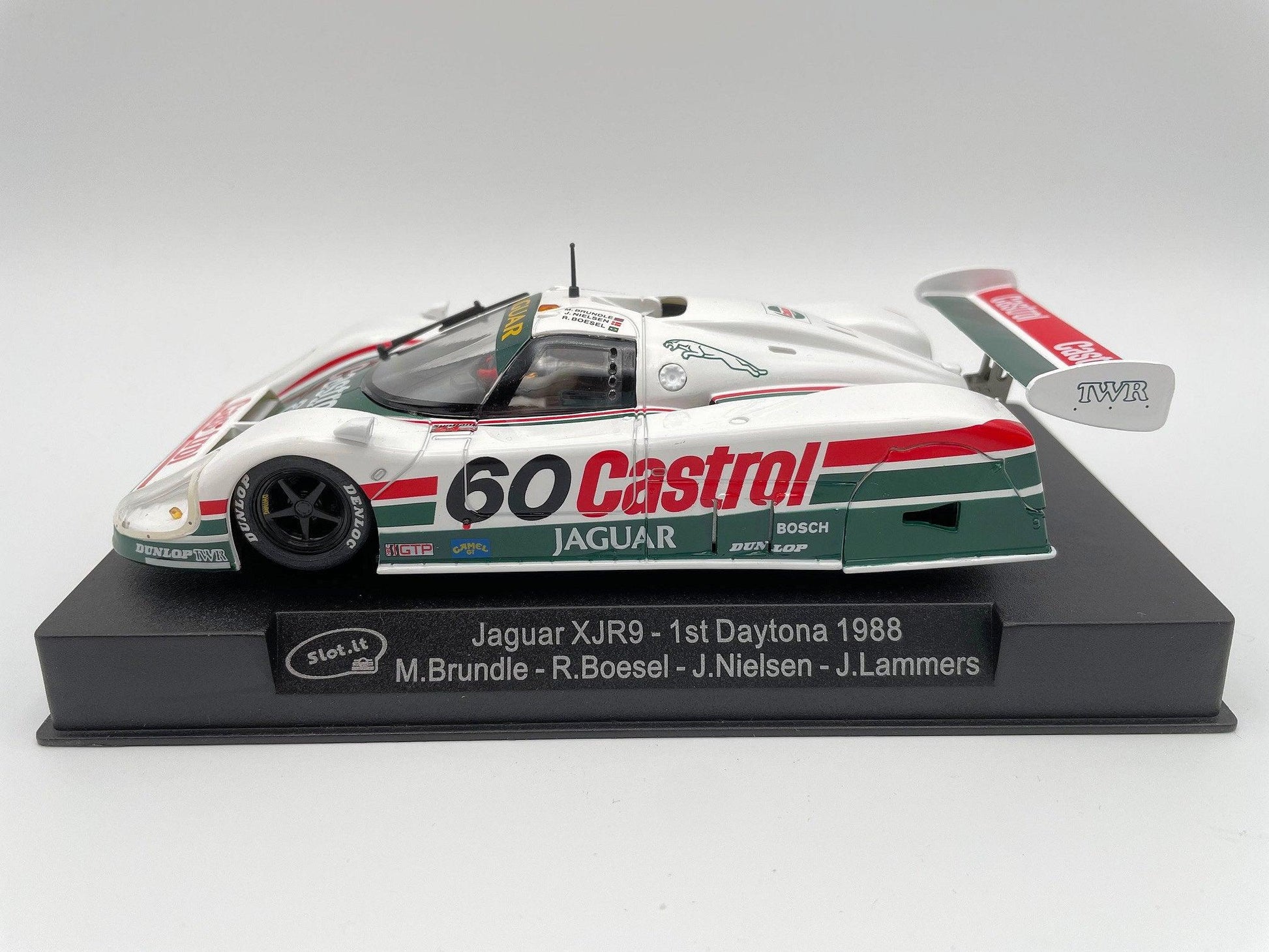 Slot.it - Jaguar XJR - 9 - #60 Castrol - Daytona 1988 - SICA07C